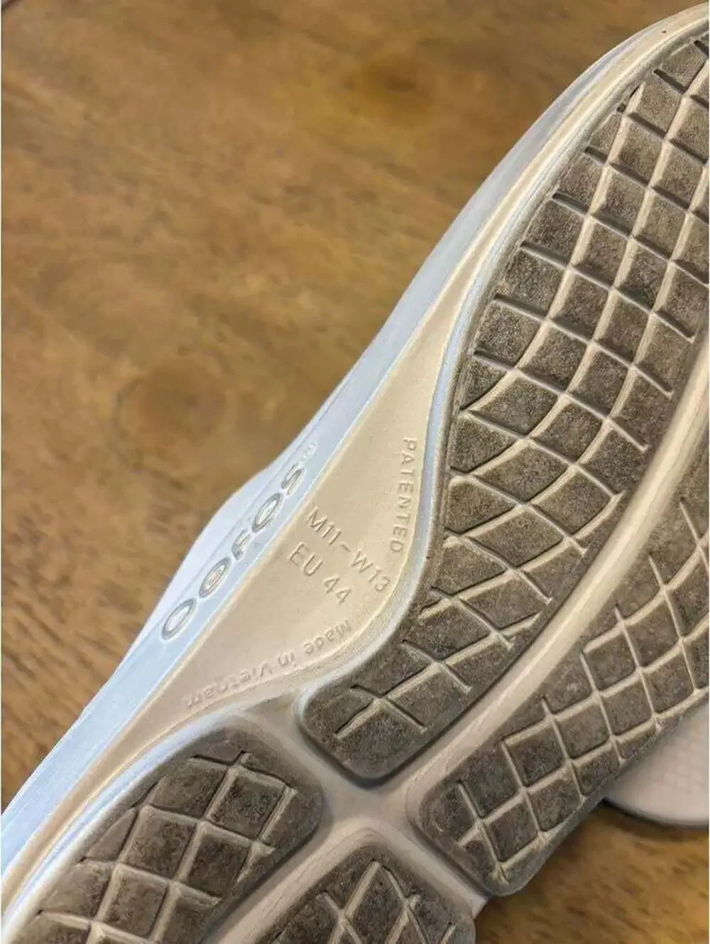 OOFOS OOahh Sport Slide – Tan – Men’s 11 / Women’s 13